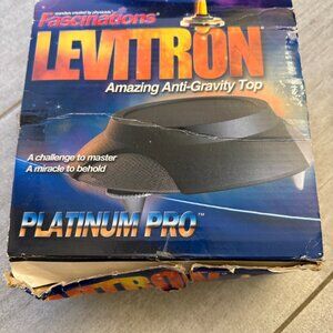 FASCINATIONS LEVITRON PLATINUM PRO AMAZING ANTI-GRAVITY TOP - AMAZING PRODUCT